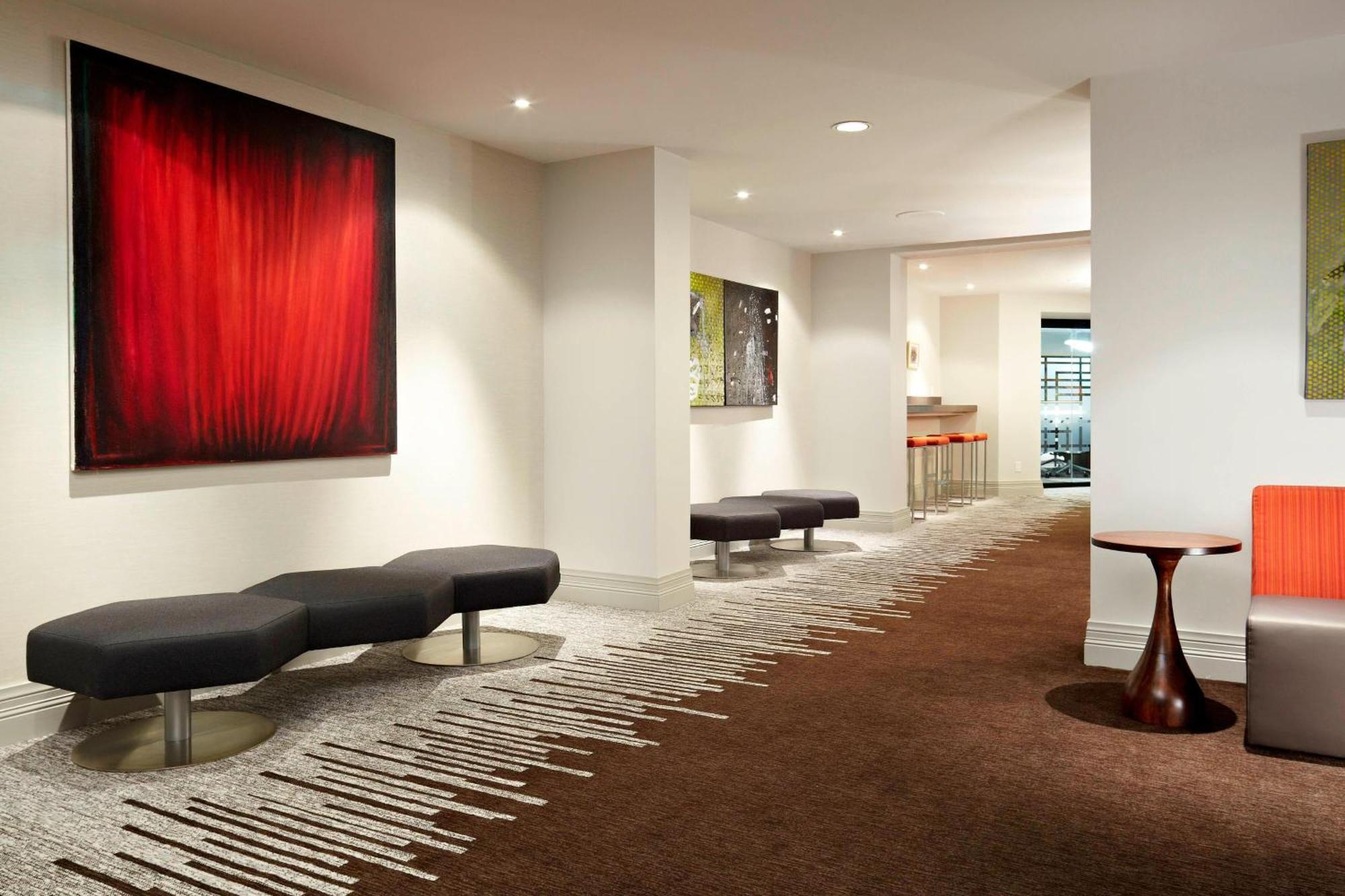 Delta Hotels By Marriott Фредериктън Интериор снимка